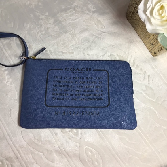 Coach Handbags - Coach Wristlet For Painted Peony Bag Blue New